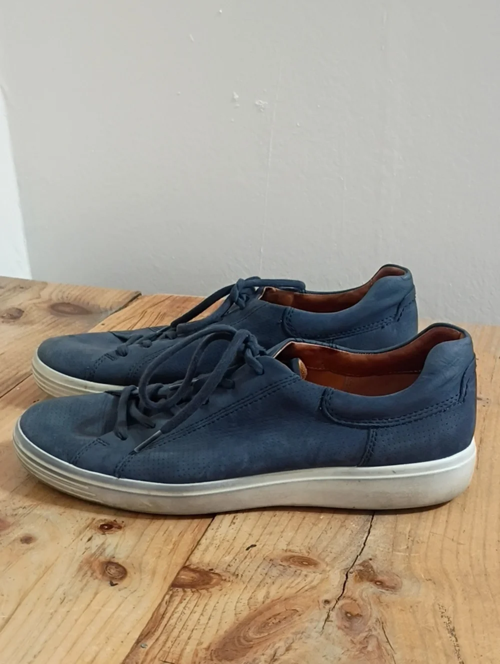 ECCO Men's Blue Suede Sneaker Size 44 US Size 10-10.5